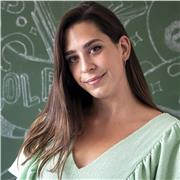 Docente de secundaria de ciencias da clases de refuerzo